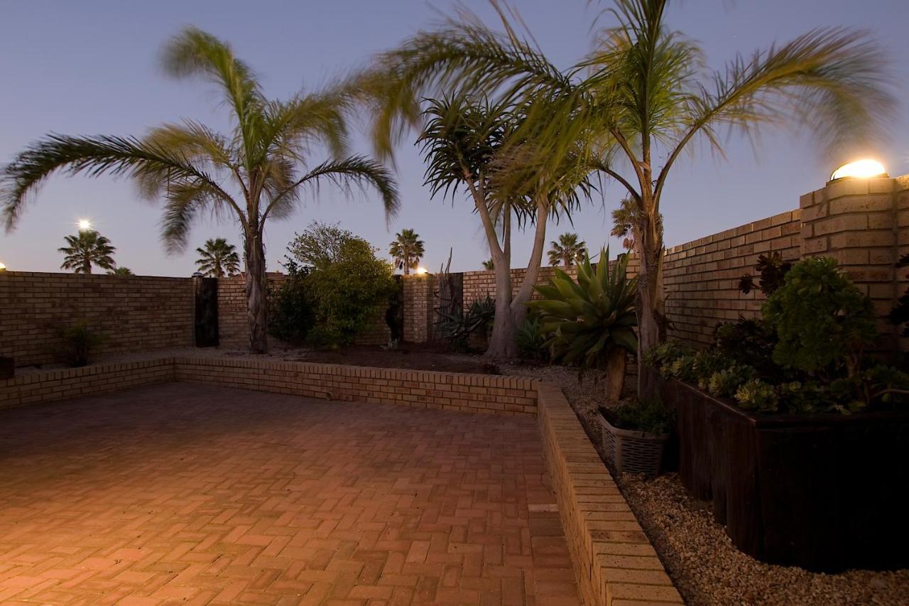 Royal Palms Guest House Port Elizabeth Exterior photo