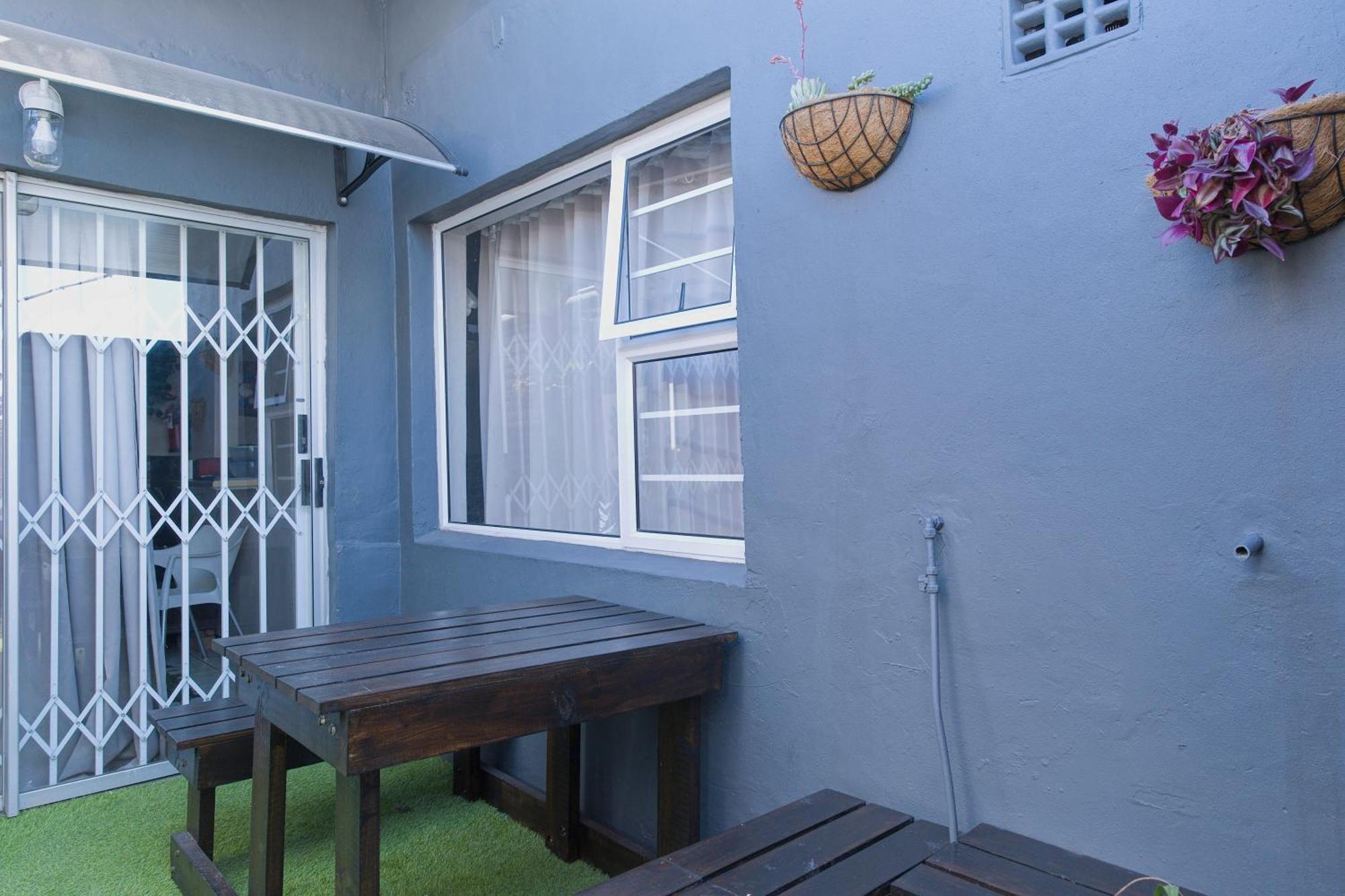 Royal Palms Guest House Port Elizabeth Exterior photo